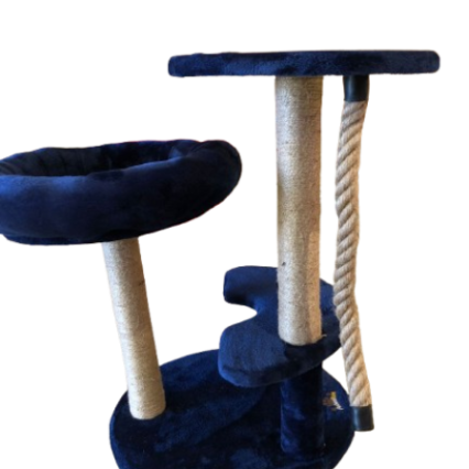 Arbre à chat avec corde et griffoir.